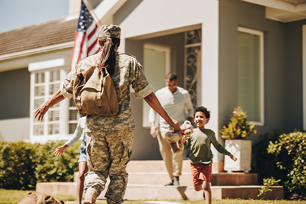 military mom coming home to son and husband